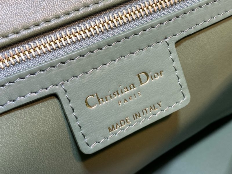 MEDIUM CARO BAG 25 GREEN MACROCANNAGE CALFSKIN