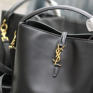 le 37 26cm black calfskin gold hardware