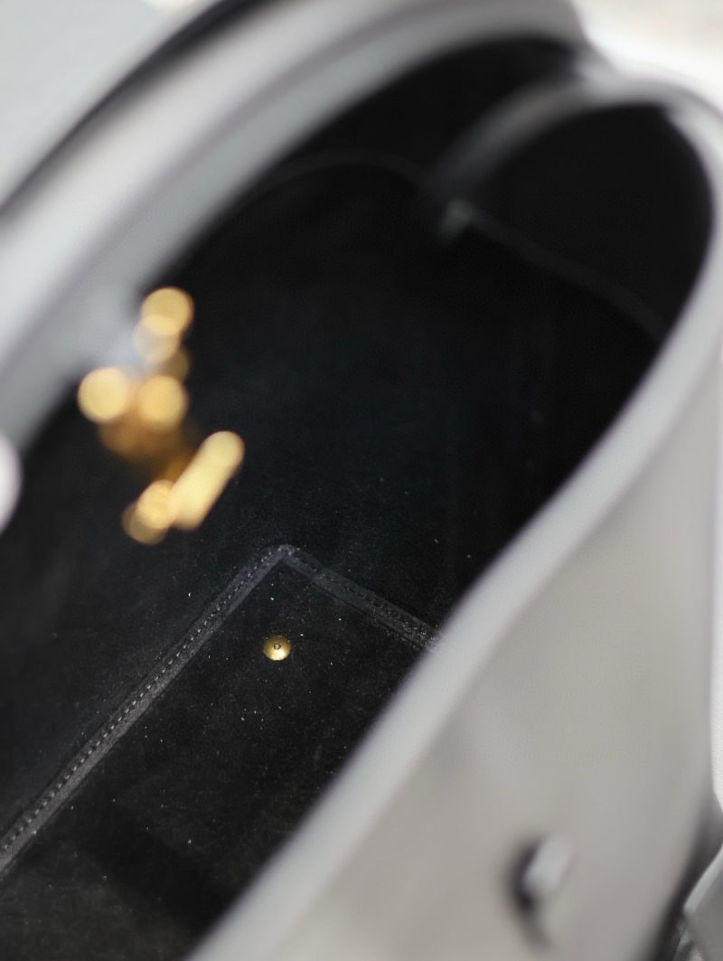 le 37 26cm black calfskin gold hardware