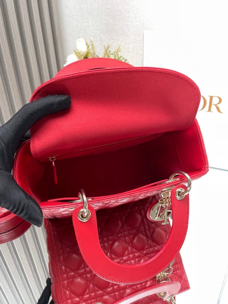 Image_20240628101927 medium lady 24 red calfskin gold hardware