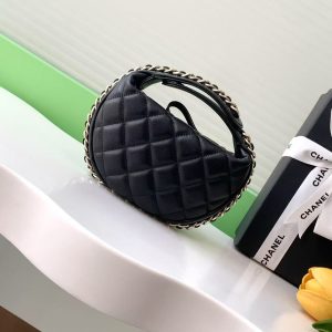 CC CHANEL Hula Hoop Clutch Black Calfskin