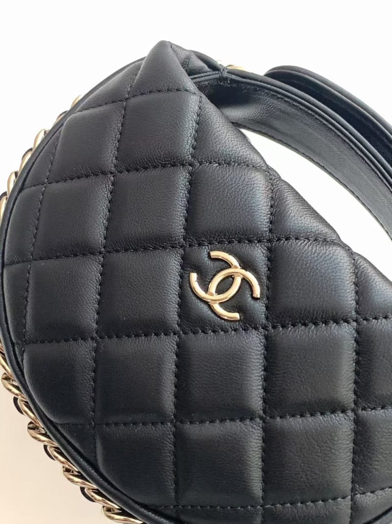 CC CHANEL Hula Hoop Clutch Black Calfskin
