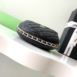 CC CHANEL Hula Hoop Clutch Black Calfskin