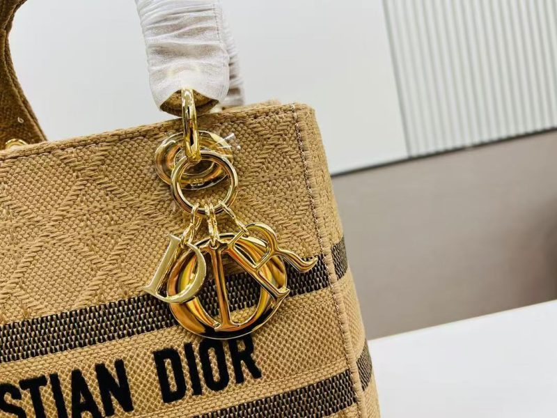 Image_20250327150817 SMALL 24 LADY BAG IN TAN BROWN CANVAS