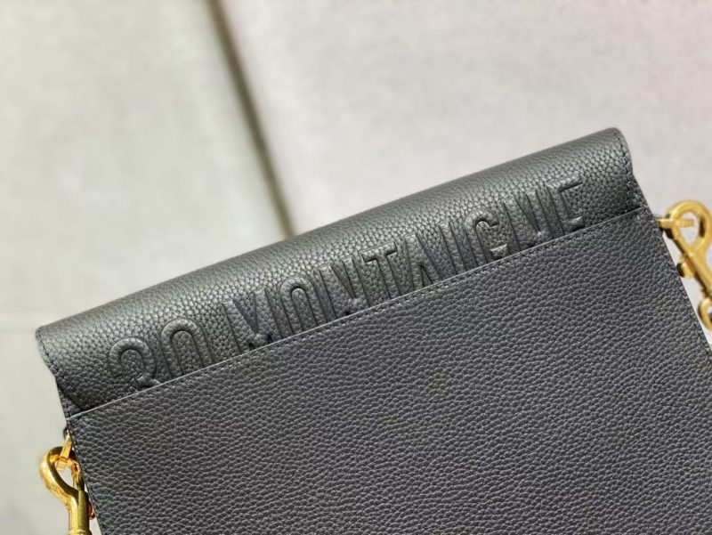 Image_20250425134405_1 CD Bobby Bag Black Pebbled Leather Gold Hardware