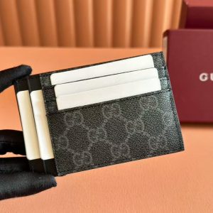 Gucci Emblem Card Holder Black Leather frabic
