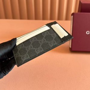 Gucci Emblem Card Holder Black Leather frabic