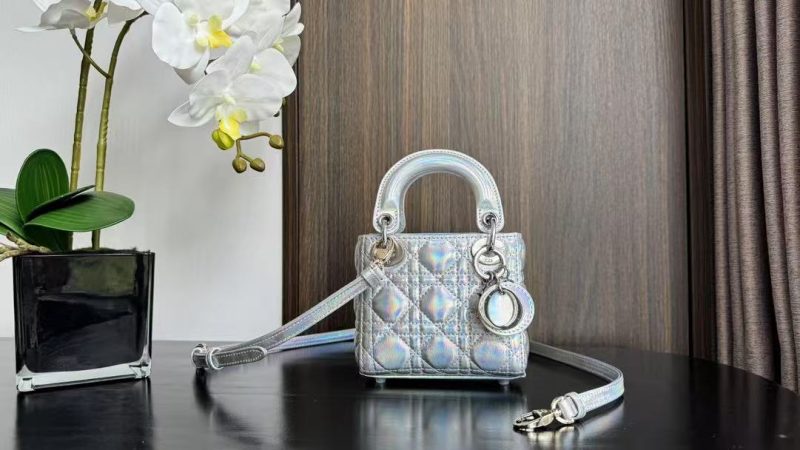 CD MINI LADY 12 SILVER PATENT LAMBSKIN