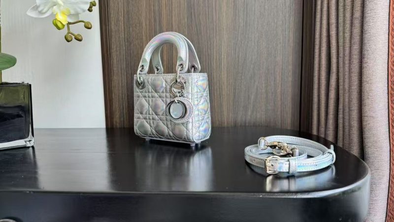CD MINI LADY 12 SILVER PATENT LAMBSKIN