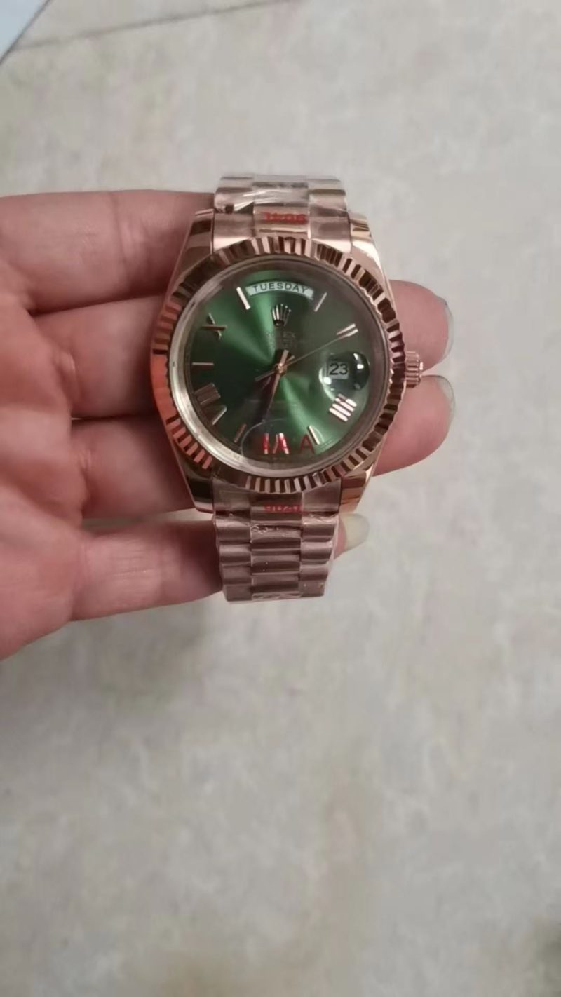 Image_20250819162957_2192 Rolex Day-Date 40 Olive Green Dial – 18K Everose Gold