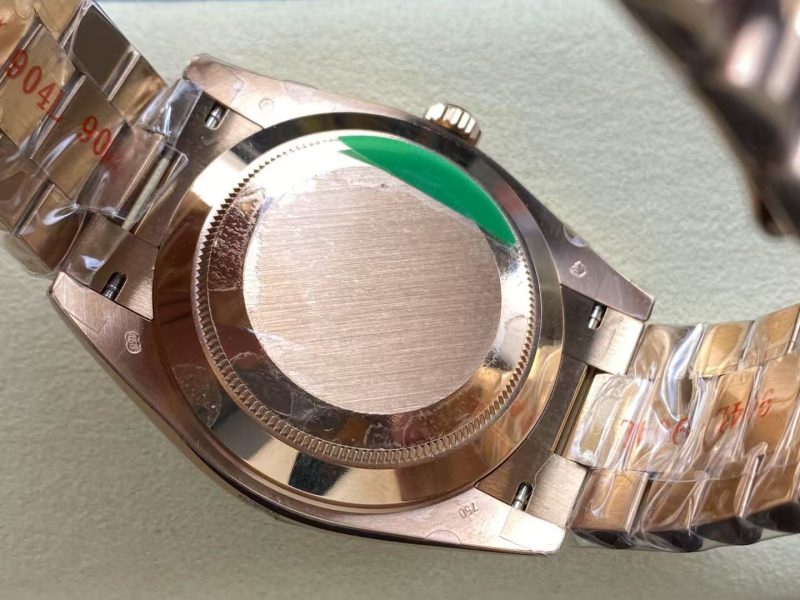 Image_20250819162957_2198 Rolex Day-Date 40 Olive Green Dial – 18K Everose Gold