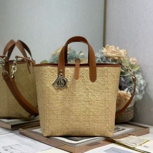 CD Toujours Vertical Tote Bag Brown Coconut Fiber Weaving Paired with Cowhide