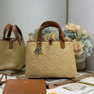 CD Toujours Vertical Tote Bag Brown Coconut Fiber Weaving Paired with Cowhide