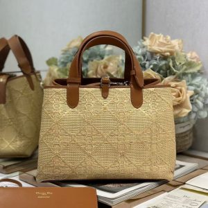 CD Toujours Vertical Tote Bag Brown Coconut Fiber Weaving Paired with Cowhide