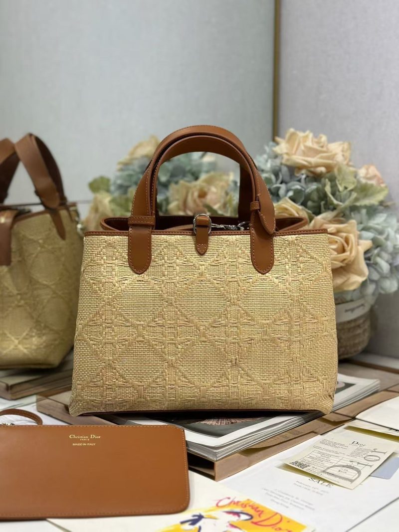 CD Toujours Vertical Tote Bag Brown Coconut Fiber Weaving Paired with Cowhide