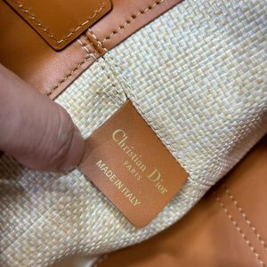 CD Toujours Vertical Tote Bag Brown Coconut Fiber Weaving Paired with Cowhide