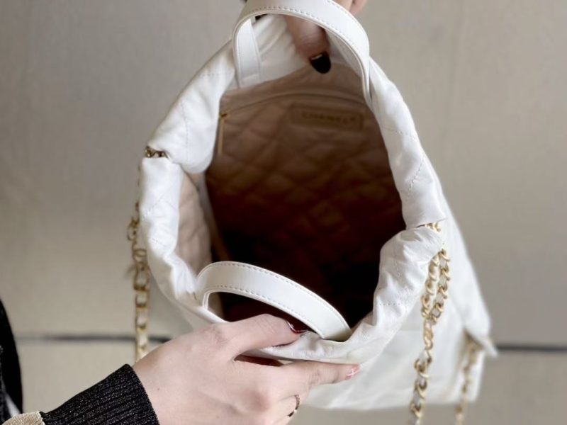 CC 2025 Backpack 34cm White Soft Calfskin 335088