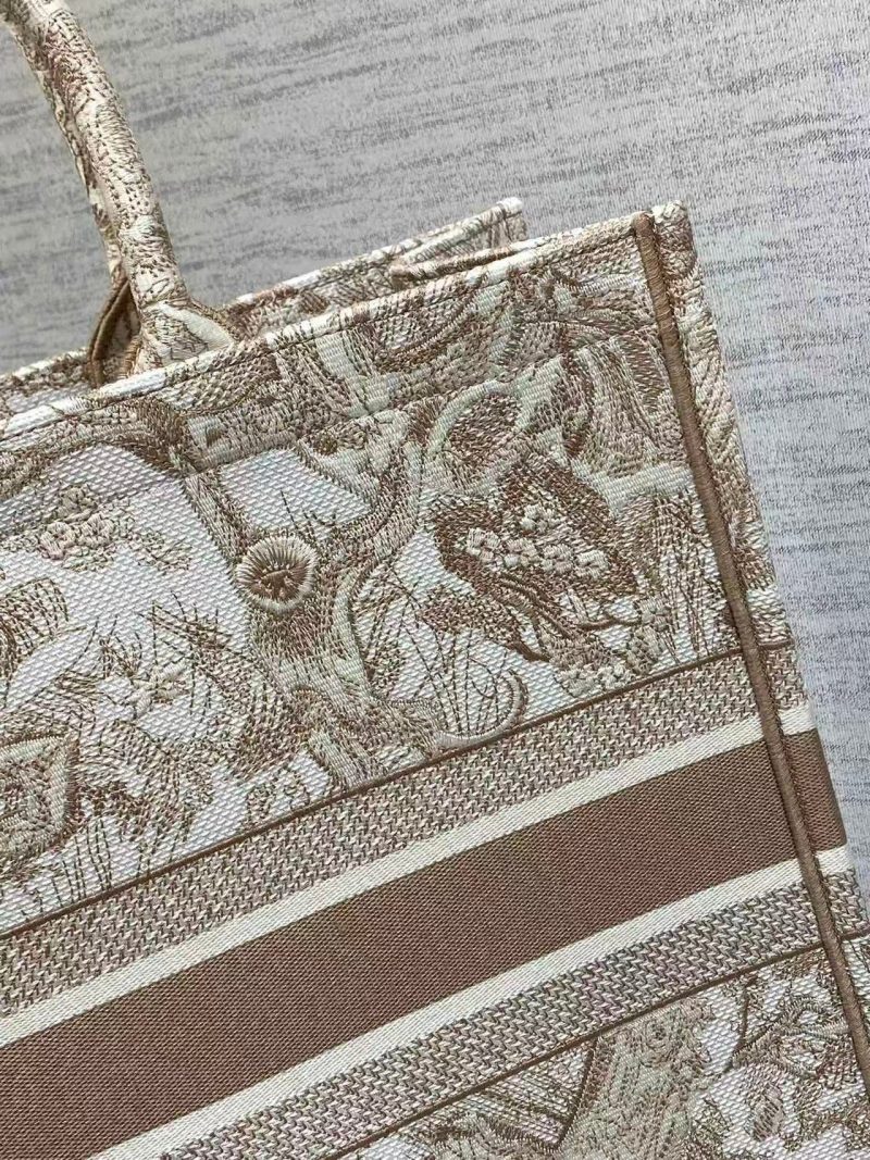 CD 2025 Book Tote 41cm Bag Brown White Canvas