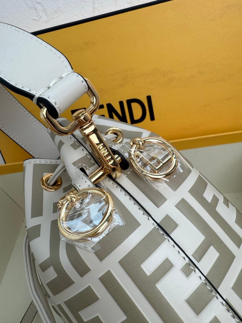 MON TRESOR 18 IN BEIGE WHITE CANVAS WITH FF MOTIF EMBROIDERED