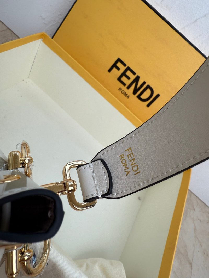 MON TRESOR 18 IN BEIGE WHITE CANVAS WITH FF MOTIF EMBROIDERED