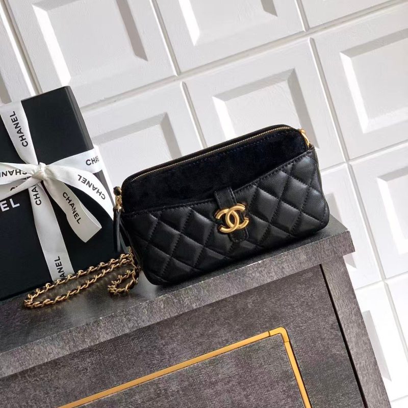 CC 25A Touch Phone Holder Bag 17.5cm with Chain Black Lamskin