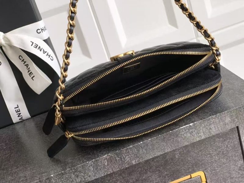 CC 25A Touch Phone Holder Bag 17.5cm with Chain Black Lamskin