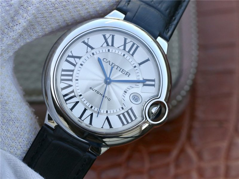 WeChatImage_20210515152322 BALLON BLEU DATE 42 SILVER DIAL BLACK BRACELET