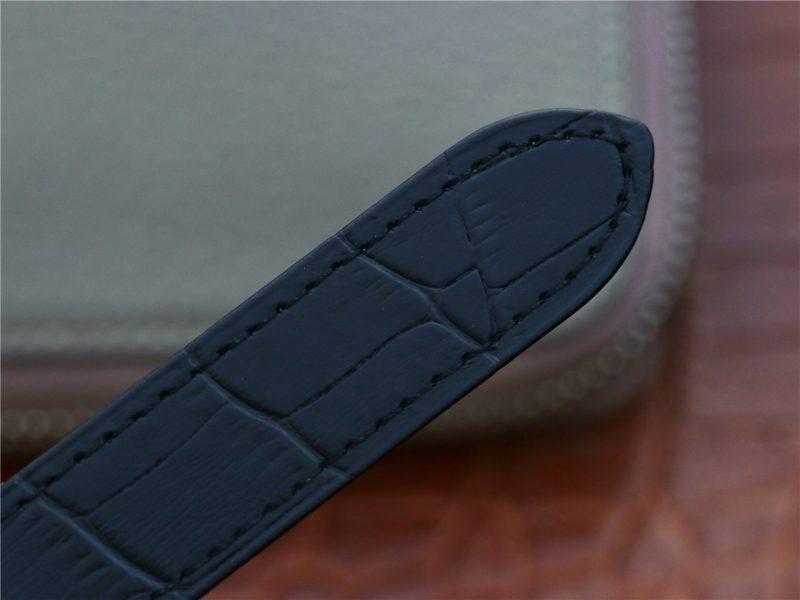 WeChatImage_20210515152345 BALLON BLEU DATE 42 SILVER DIAL BLACK BRACELET