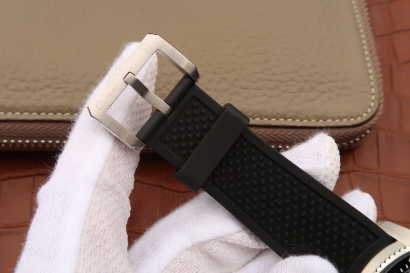 WeChatImage_20210616215858 CALIBRE DIVER 42 AUTOMATIC STEEL CASE BLACK DIAL