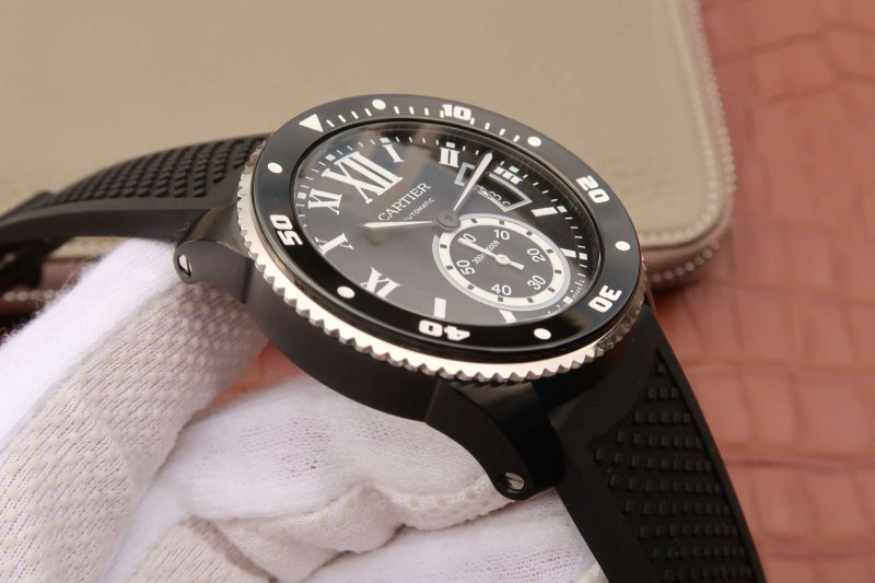 WeChatImage_20210616215952 CALIBRE DIVER 42 AUTOMATIC BLACK CASE STEEL BEZEL