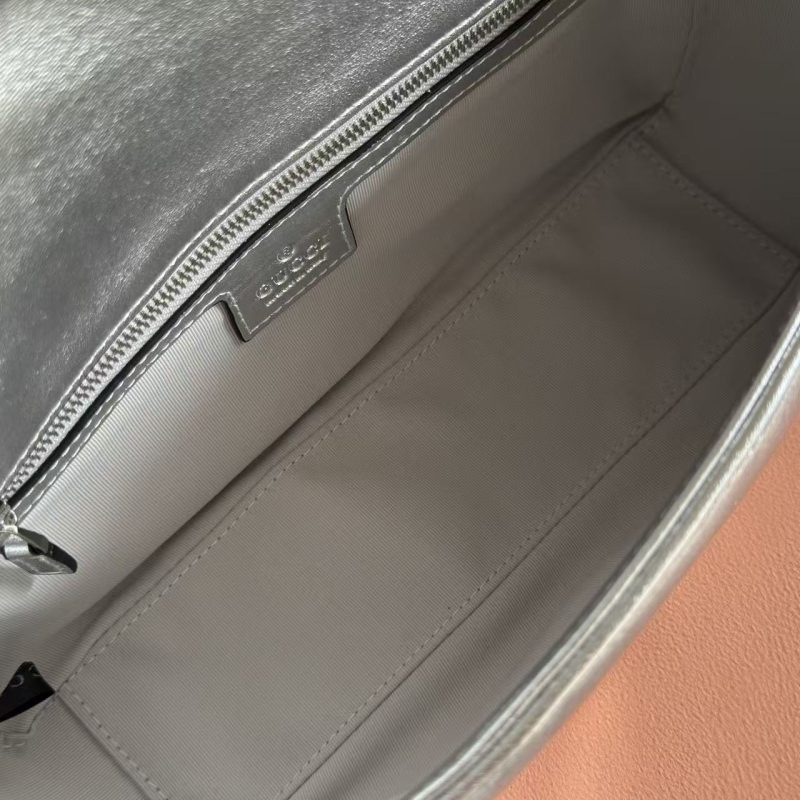 a6c8e34afe1e3097677bcbfee260e5c8 GG Marmont Small Shoulder Bag Metallic Silver Leather
