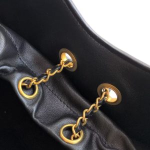 b882553578dcb40e1903fb1fe319b931 CC SS 2026 Small Shopping Bag Black Lambskin