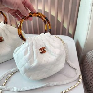 CC 26s Pouch Bag White Calfskin