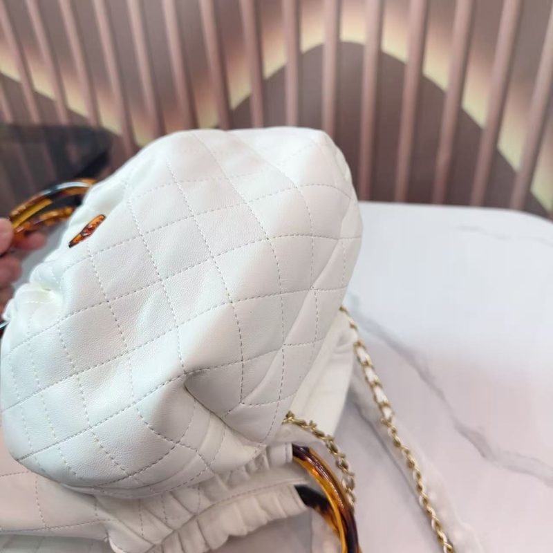 CC 26s Pouch Bag White Calfskin