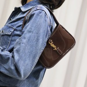 Le 5 a 7 19cm dark brown patent calfskin