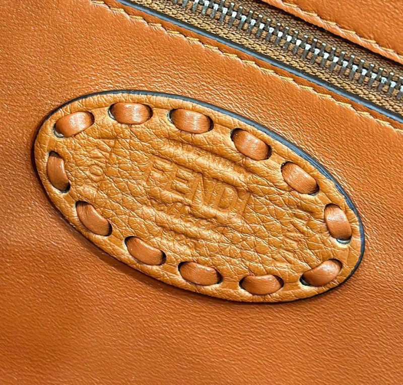 image_225ce0ca-bbb3-4a35-aaad-7ebbcf9a18a3 BAGUETTE 27CM TAN CALFSKIN SILVER HARDWARE