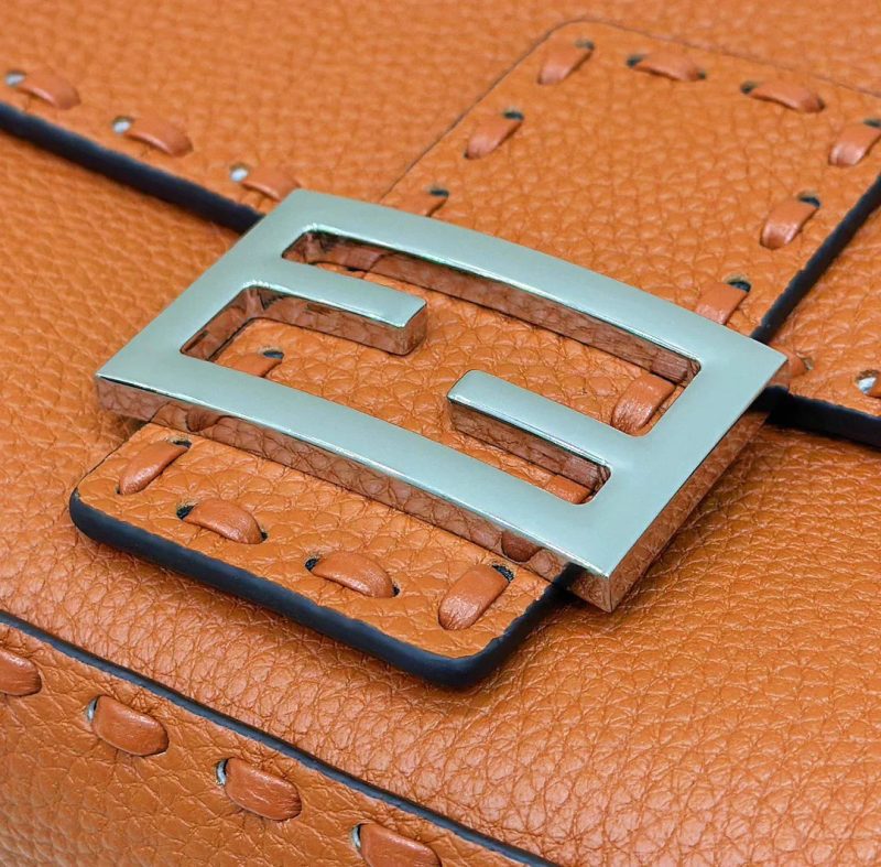 image_459a9005-11b8-4fcc-aee8-d1114fd249bc BAGUETTE 27CM TAN CALFSKIN SILVER HARDWARE