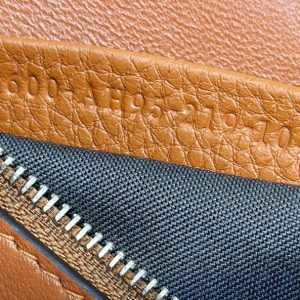 BAGUETTE 27CM BROWN CALFSKIN SILVER HARDWARE