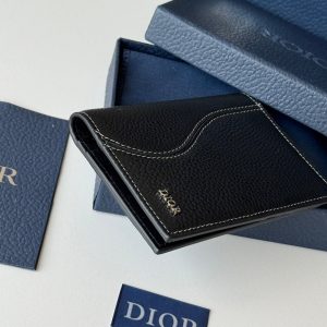 CD Saddle Passport Black Cowhide