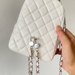 Chanel 25 Backpack 18cm White Caviar Leather
