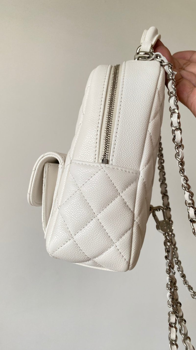 Chanel 25 Backpack 18cm White Caviar Leather