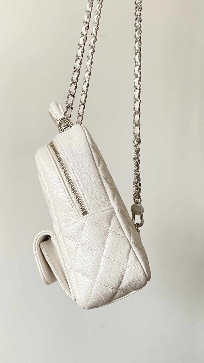 Chanel 25 Backpack 18cm White Caviar Leather