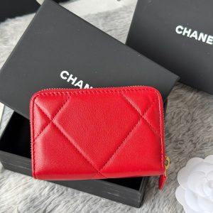 CC 19 Quilted Zipper Coin Purse Red Gold-Tone Sheepskin 242794