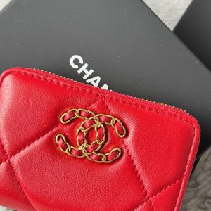 CC 19 Quilted Zipper Coin Purse Red Gold-Tone Sheepskin 242794