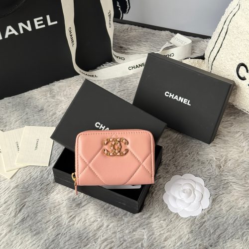 CC 19 Quilted Zipper Coin Purse Pink Gold-Tone Sheepskin 242796