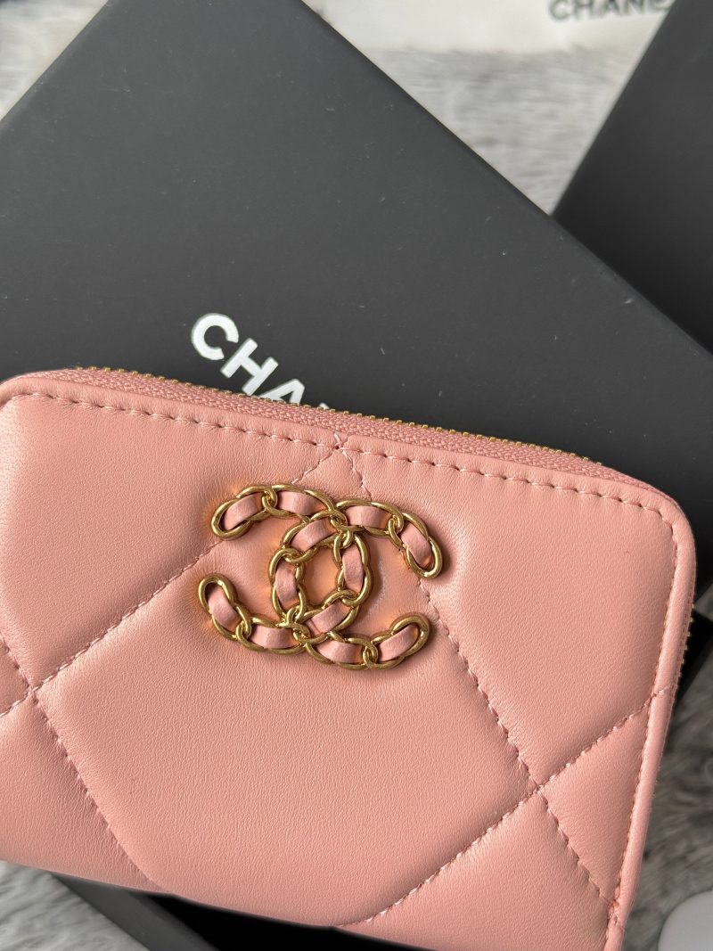 CC 19 Quilted Zipper Coin Purse Pink Gold-Tone Sheepskin 242796