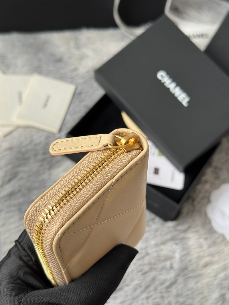 CC 19 Quilted Zipper Coin Purse Beige Gold-Tone Sheepskin 242798