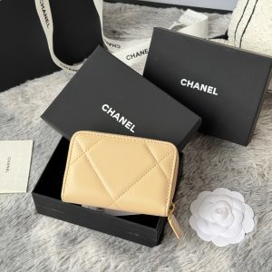 CC 19 Quilted Zipper Coin Purse Beige Gold-Tone Sheepskin 242798