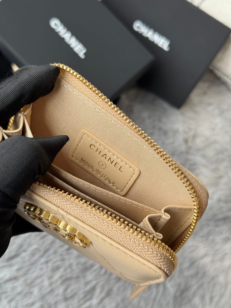 CC 19 Quilted Zipper Coin Purse Beige Gold-Tone Sheepskin 242798