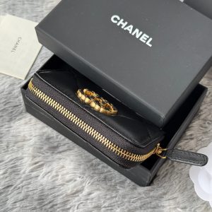 CC 19 Quilted Zipper Coin Purse Black Gold-Tone Sheepskin 242800